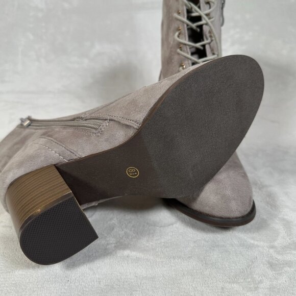 Journee Collection Baylor Boots Women Size 8.5 Gray Ankle Block Heel Lace Up NWB - Picture 8 of 10